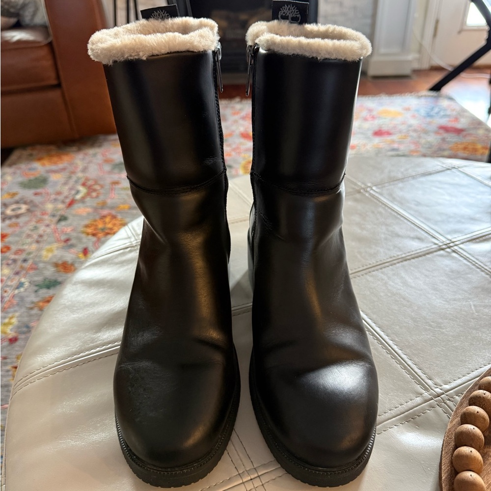 Timberland Black Leather Boots with Shearling Lining